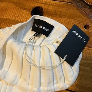 Chic Strapless White Dress